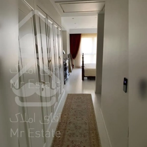 خرید آپارتمان زیر قیمت در منطقه یک ۲۱۰ متر ۴ پارکینگ سندی