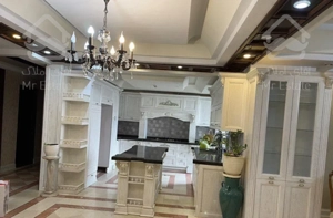 آپارتمان ١٤٤مترى ٣خوابه مستر،فول بازسازى+٢پارکینگ