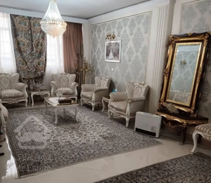 80 متر طبقه سوم در تهران ویلا