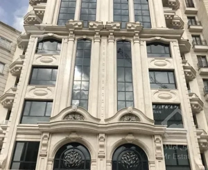 ( قصر سلطنتی / 120 متر )