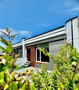 ویلا همکف نقلی ۱۳۰متری سنددار شهرکی کنار جنگل