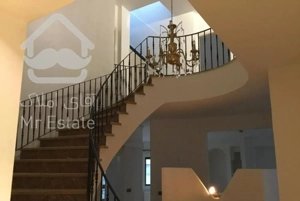 آپارتمان دوبلکس ۲۵۰ مترمربع و روف گاردن اختصاصی