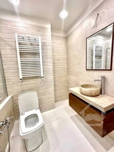 فروش اپارتمان 242 متری زعفرانیه