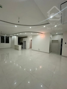 فروش 104 متری فرمانیه