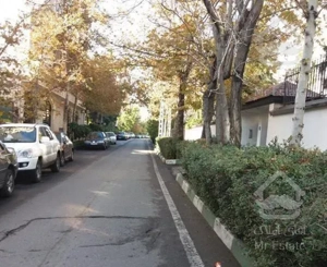 500 متر کلنگی در جمشیدیه