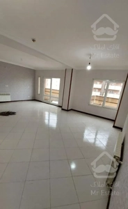 ۱۲۲متر/جنوبی غربی/اشراق شمالی/سه تراس