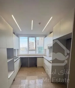 ۷۰متر/دو خواب/فول امکانات/وحیدیه