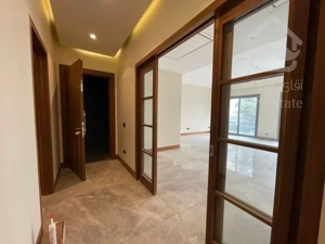 فروش محمودیه 208 متر  پاگرد مستقل / بامعماری منحصر بفرد