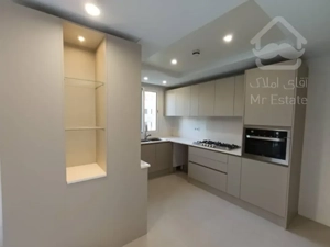 فروش اپارتمان 145 متری محمودیه