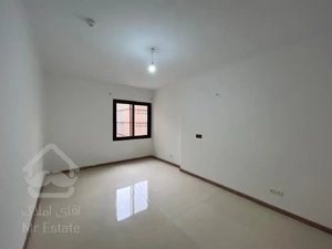 فروش ولنجک 192 متر تماما نور مستقیم ویو جنوب