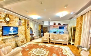 ۷۲متری فول امکانات۸ساله بدونه نقص تاپ لوکیشن