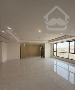 فروش آپارتمان ۲۰۰ متری ۳ خوابه ، فروغی