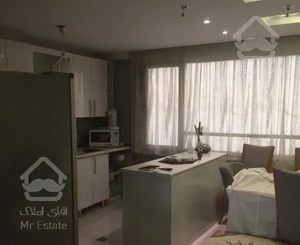 ۸۱متر ۲خواب پونک‌ سالن‌پرده‌خور خوش‌نقشه