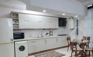 آپارتمان ۸۶ متری خ بابل طبقه ۲