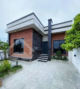 ویلا ۱۸۰متری *۹۰بنا سنددار داخل شهرک