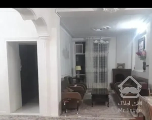 ۸۰متر *حیاط دار* *فول بازسازی*