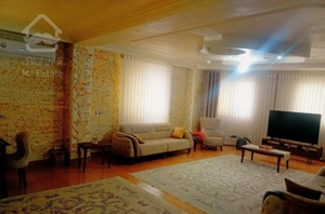 آپارتمان۱۴۰متری خ تهران مهتاب