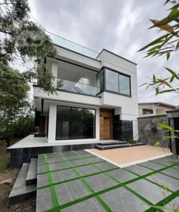 فروش ویلای تریبلکس استخر دار ،لاکچری ساحلی