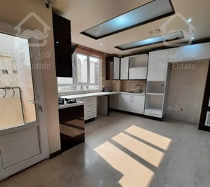 ۹۵متر طبقه۴/فول/۵ساله فلکه اول شهران