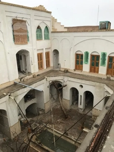 فروش ۷۰۰ متر خانه ارزشمند در کاشان