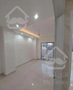 100 متری/نو ساز/نور گیر عالی/خ مطهری