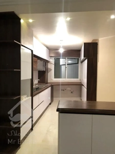 فروش 100 متری اختیاریه