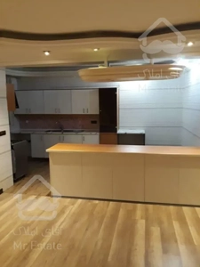 100 متری در قیطریه فول امکانات