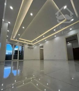 ۹۵متر/نما سلطنتی /سازه برند