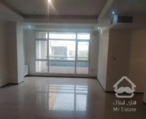 ۱۰۲متر/رو به آفتاب/سالن پرده خور/نوساز