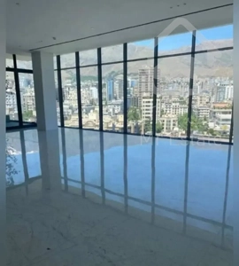 برج باغ ۱۸۰متر با تراس‌ بزرگ ویوی بی‌نظیر ولنجک