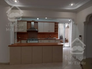 فروش 99 متری در پاسداران