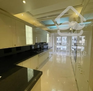 185 متری هروی خوش چیدمان