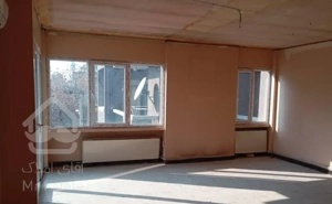 گاندی  ۲۷۰ متر ( ۱۵۰ متر قدرالسهم زمین )