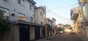 اپارتمان خوش ساخت با پارکینگ و حیاط خلوت بزرگ