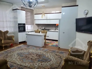 ۹۰ متر، فول امکانات ، چهارباغ شرقی