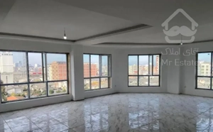 آپارتمان ۱۴۵ متر نوساز داخل شهر