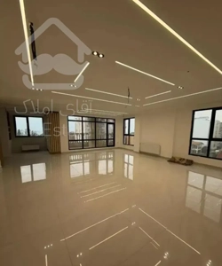 فروش واحد ۱۷۰ متری نوساز با دید دریا در پاسداران