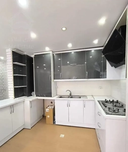 عمران داراباد/۸۰متری/با پارکینگ