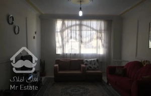 فردوس غرب/ ۷۰ متر ۲خوبه طبقه ۴