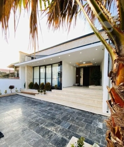 نما منیمال با استخر داخلی فول فرنیش ۵۰۰زیرقیمت