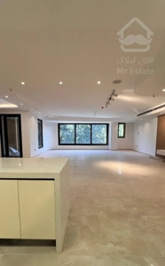 آپارتمان با بهترین لوکیشن و متریال