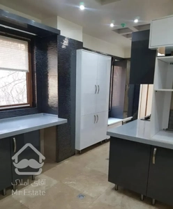 ١٩٨متر سه خوابه کامرانیه/تکواحدی/2پارکینگ/لابی