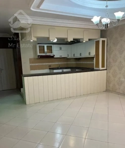 هاشمیه ۴۴ یا فکوری ۳۳  کم واحد ۸۰ متر طبقه۲