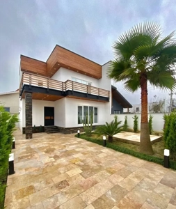 ویلاجنگلی‌ فو . ری 250متر*روفگاردن*ویوجنگل