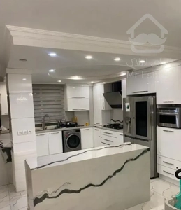 180متری سه خواب/خیابان با اصالت گلزار/ازگل