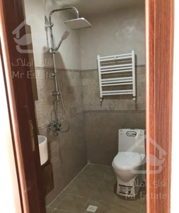 فردوس شرق.سلیمی. ۱۳۵متر.۳خواب با کلیه امکانات