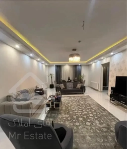 ۱۲۷متر ۳ خواب / نوساز / بر میدان ۷۷