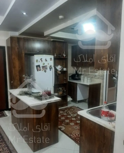 ۸۰متر ۲ خواب( طوقانی)