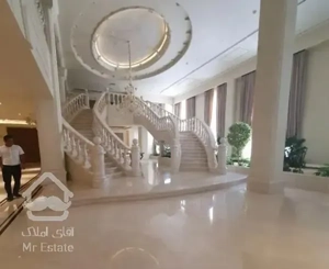 230متر آپارتمان  نیاوران برج باغ لرد برج بنام