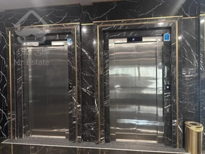 33متر تجاری  در مرکز تجاری رونیکا مال هروی / جنب مترو